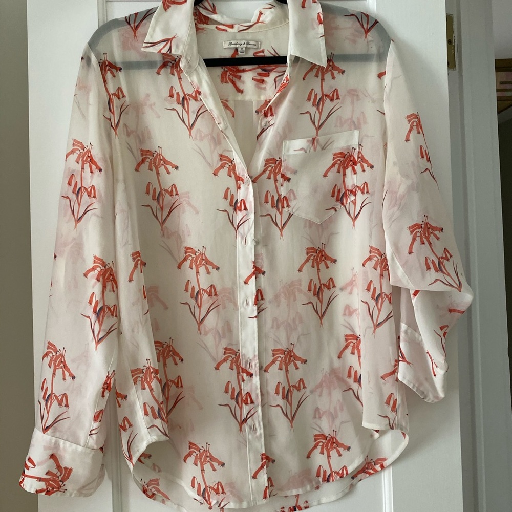 Chic Floral Blouse